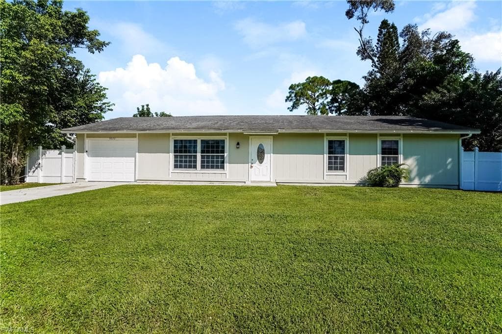 9073 King RD W FORT MYERS, FL 33967