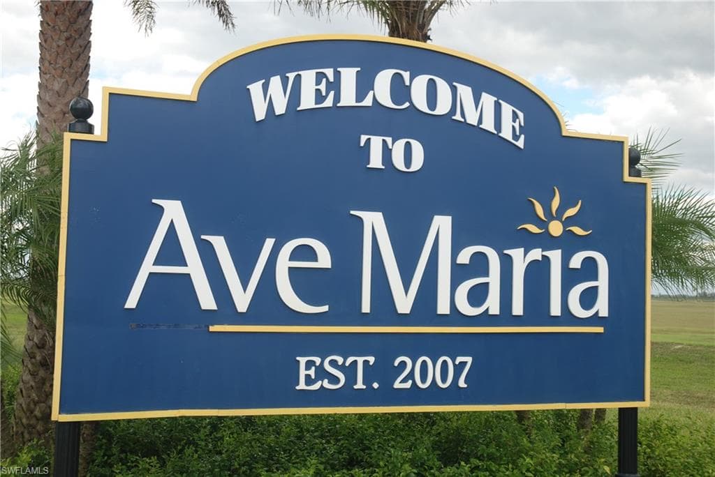 5080 Isidora LN AVE MARIA, FL 34142