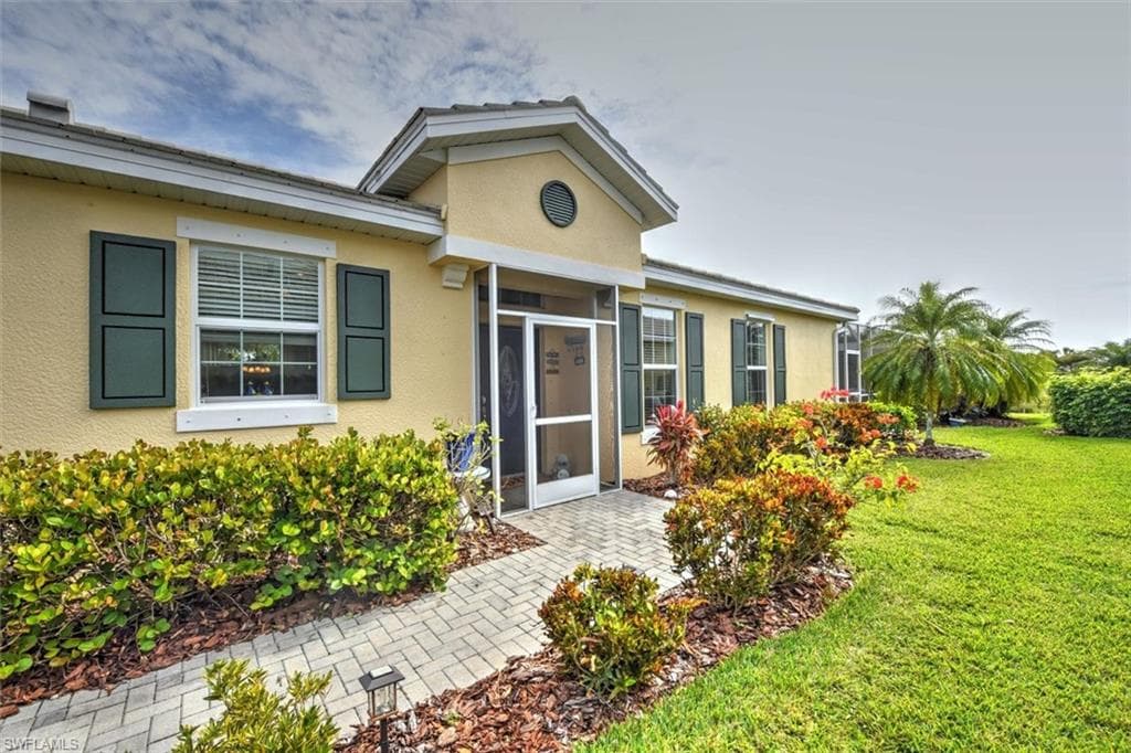 2608 Vareo CT CAPE CORAL, FL 33991