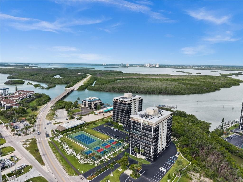 26131 Hickory BLVD 3B BONITA SPRINGS, FL 34134