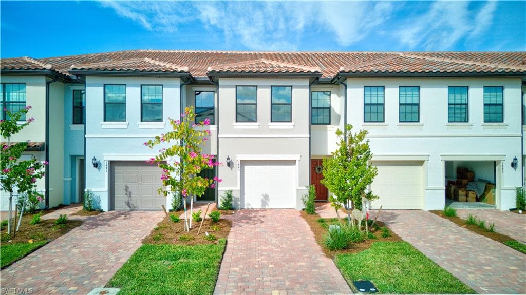 1443 Weeping Willow CT CAPE CORAL, FL 33909