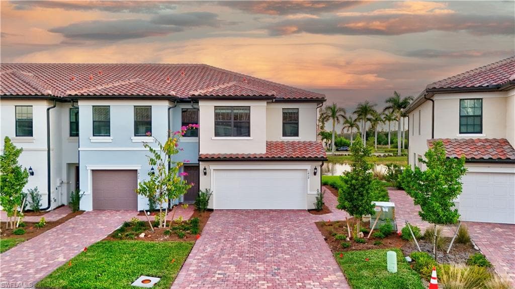 1424 Weeping Willow CT CAPE CORAL, FL 33909
