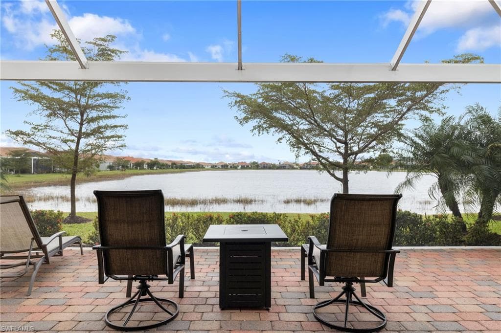 2812 Apple Blossom DR ALVA, FL 33920