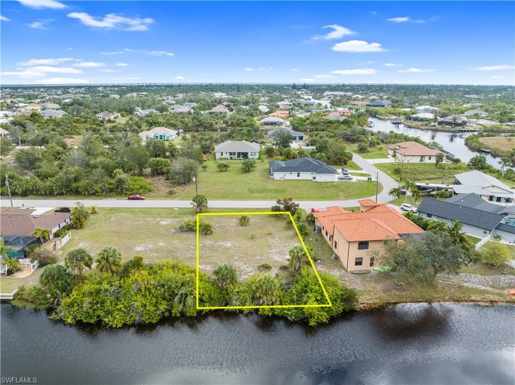 9612 President CIR PORT CHARLOTTE, FL 33981
