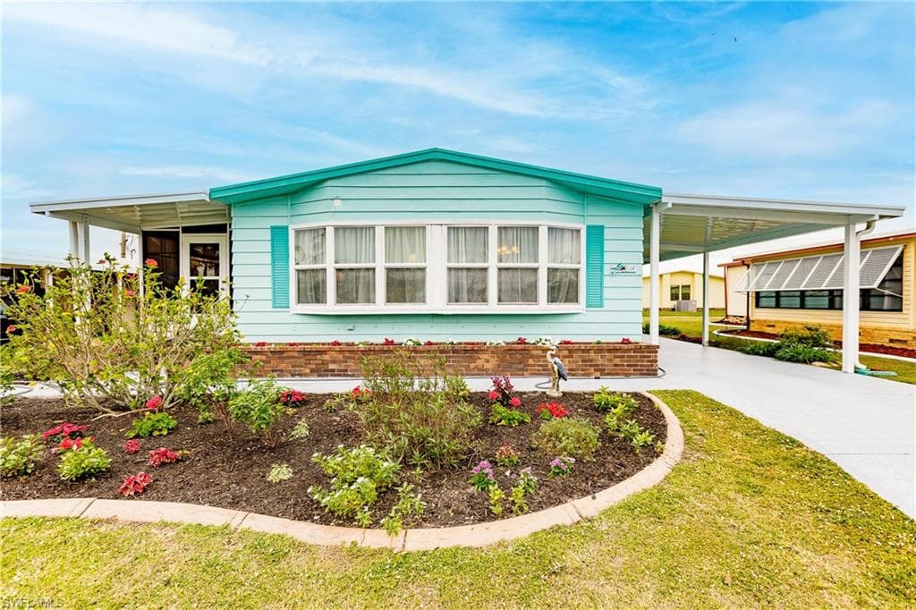 3141 Old Farm House DR NORTH FORT MYERS, FL 33917