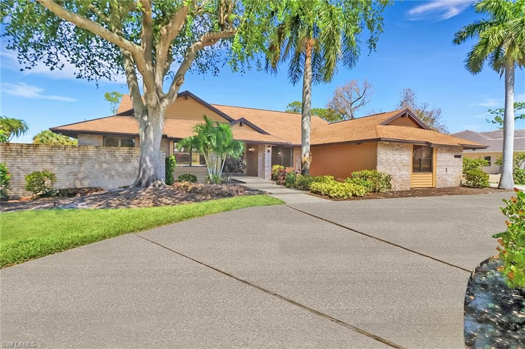 13187 White Violet DR NAPLES, FL 34119