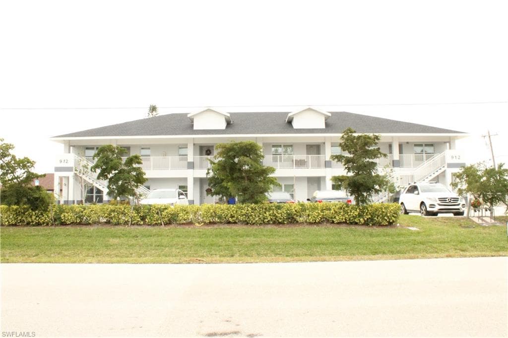 912 SW 39th TER 104 CAPE CORAL, FL 33914