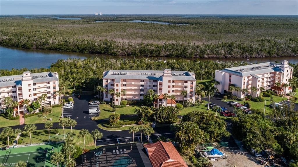 200 Stevens Landing DR B-103 MARCO ISLAND, FL 34145
