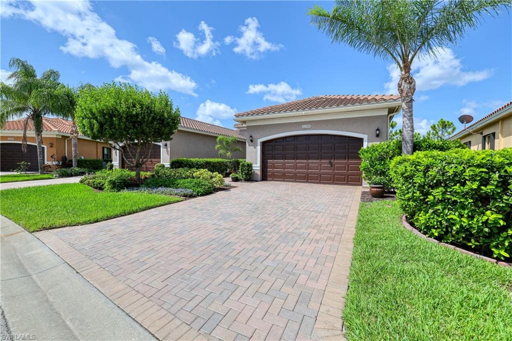 11904 Five Waters CIR FORT MYERS, FL 33913