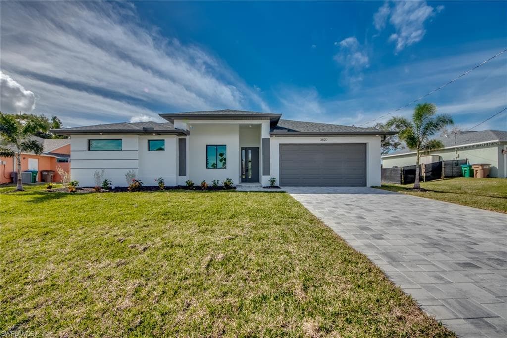 3820 SW 14th AVE CAPE CORAL, FL 33914