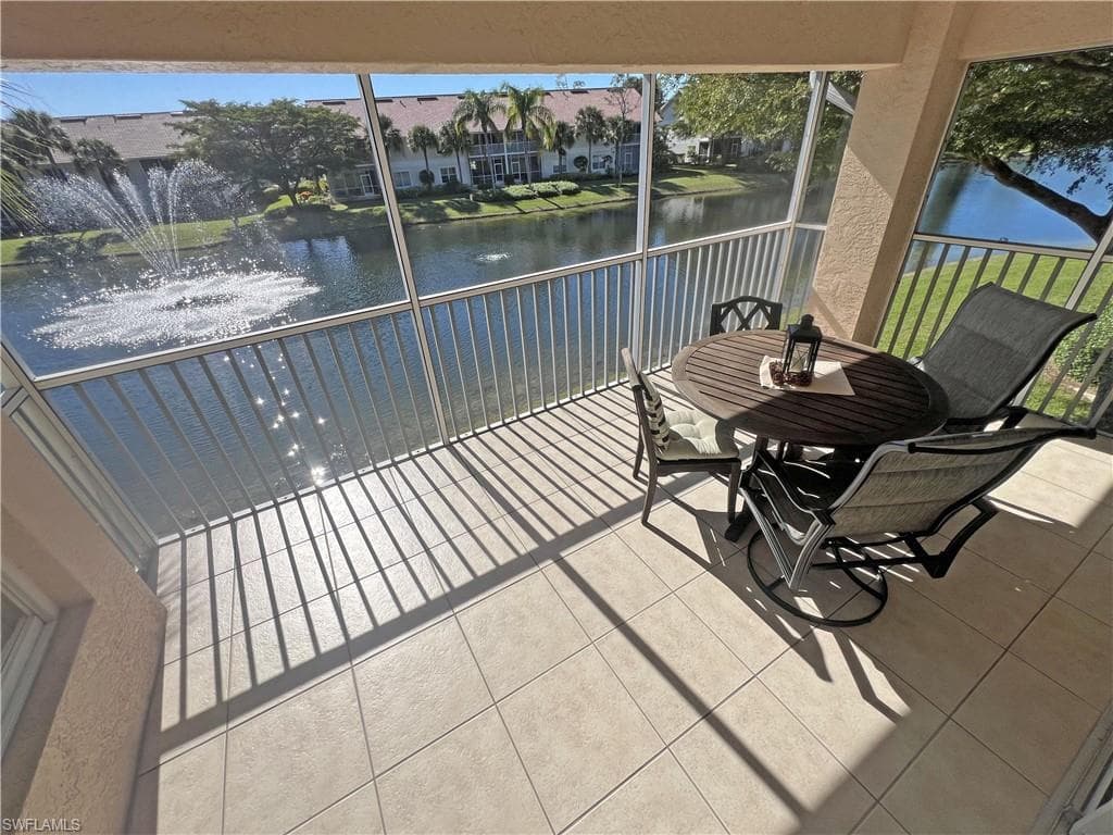 5400 Andover DR 202 NAPLES, FL 34110