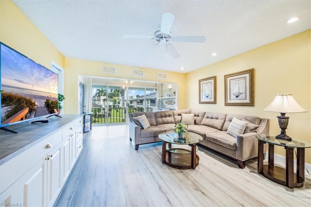 325 Charlemagne BLVD C208 NAPLES, FL 34112