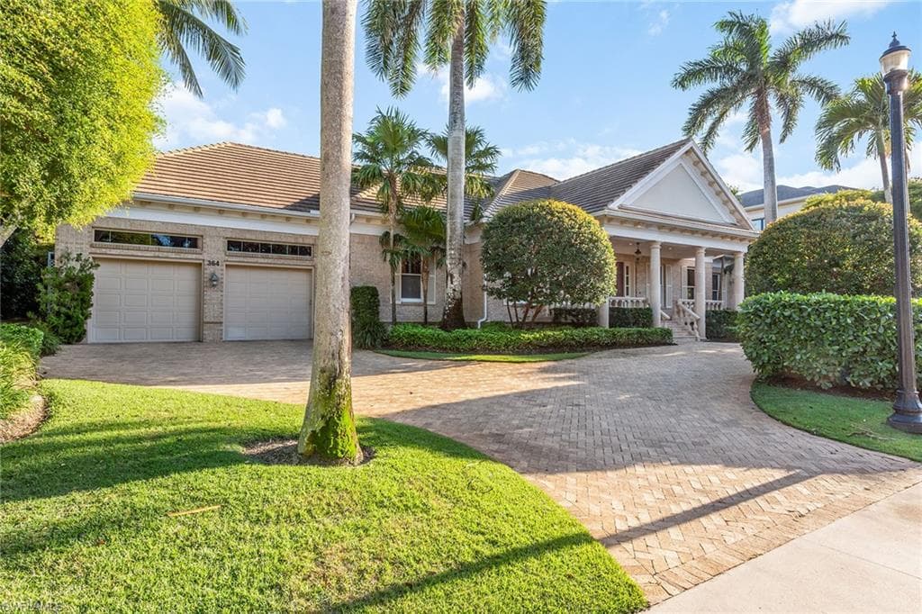 364 Cromwell CT NAPLES, FL 34108