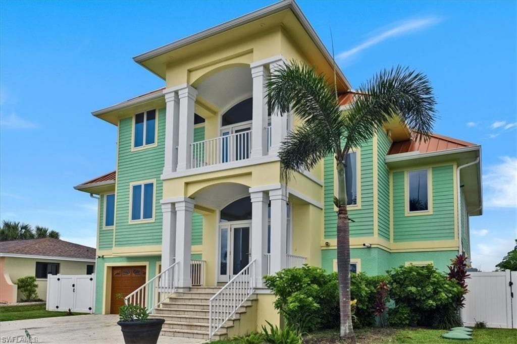 2437 Sapodilla LN ST. JAMES CITY, FL 33956