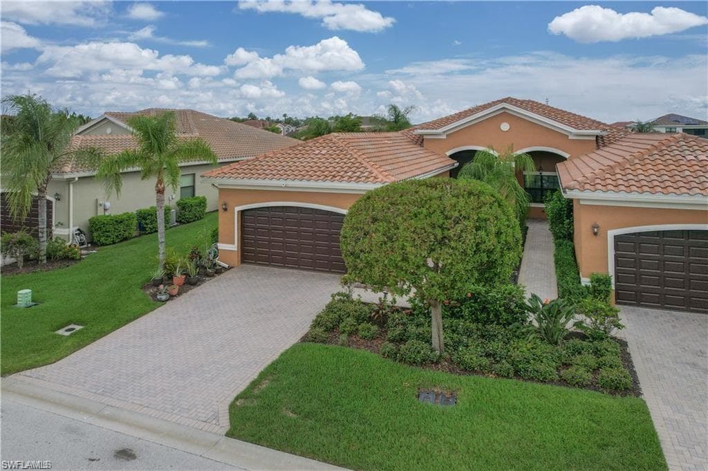 11916 Five Waters CIR FORT MYERS, FL 33913