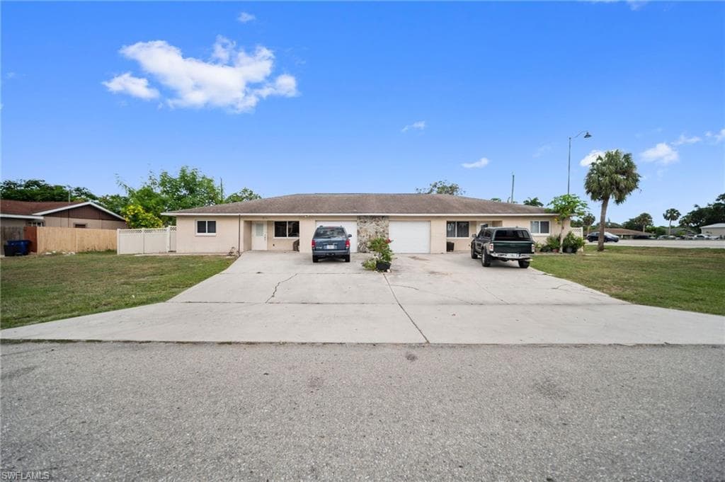 11485/487 Orange Blossom DR BONITA SPRINGS, FL 34135