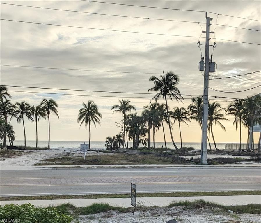 111 Madison CT FORT MYERS BEACH, FL 33931