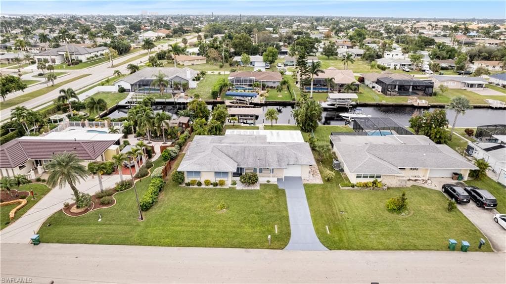 5260 Wisteria CT CAPE CORAL, FL 33904