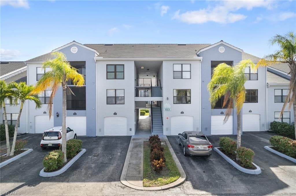 13571 Eagle Ridge DR 1325 FORT MYERS, FL 33912