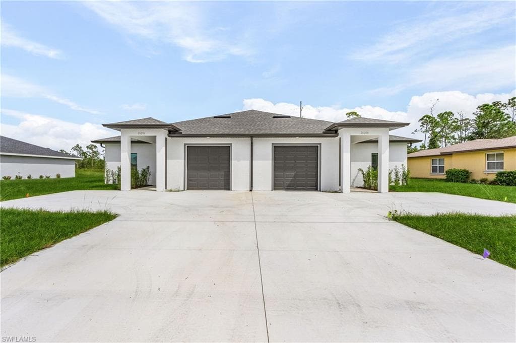 5224-5226 30th ST SW LEHIGH ACRES, FL 33973