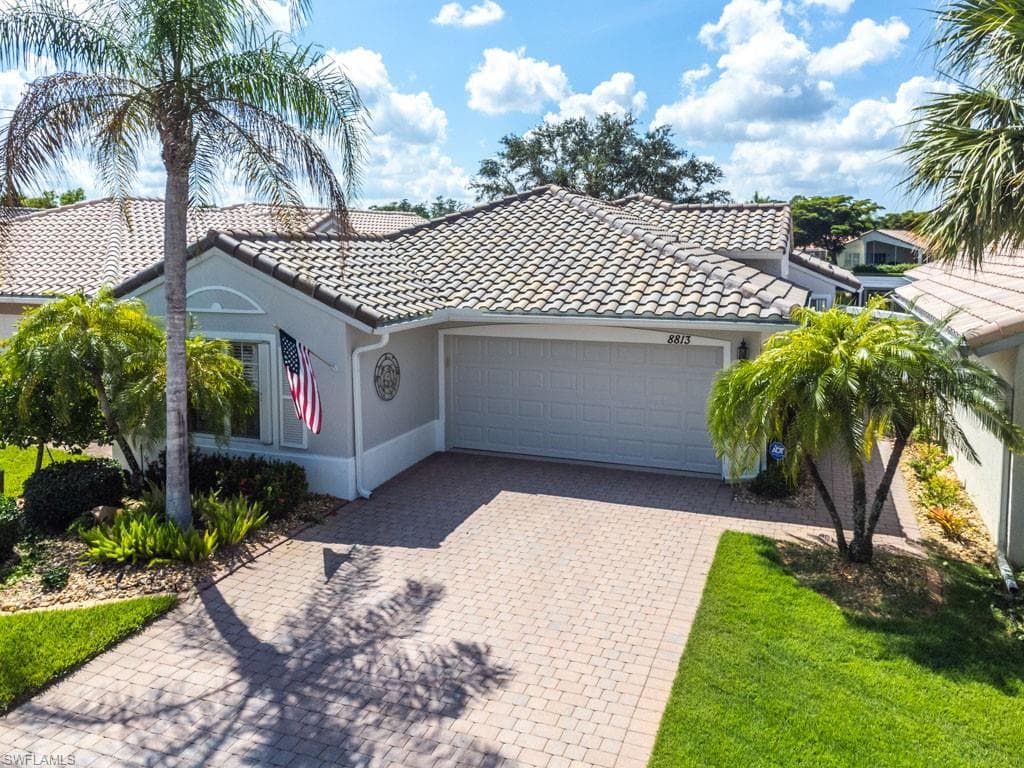 8813 Cascades Isle BLVD ESTERO, FL 33928