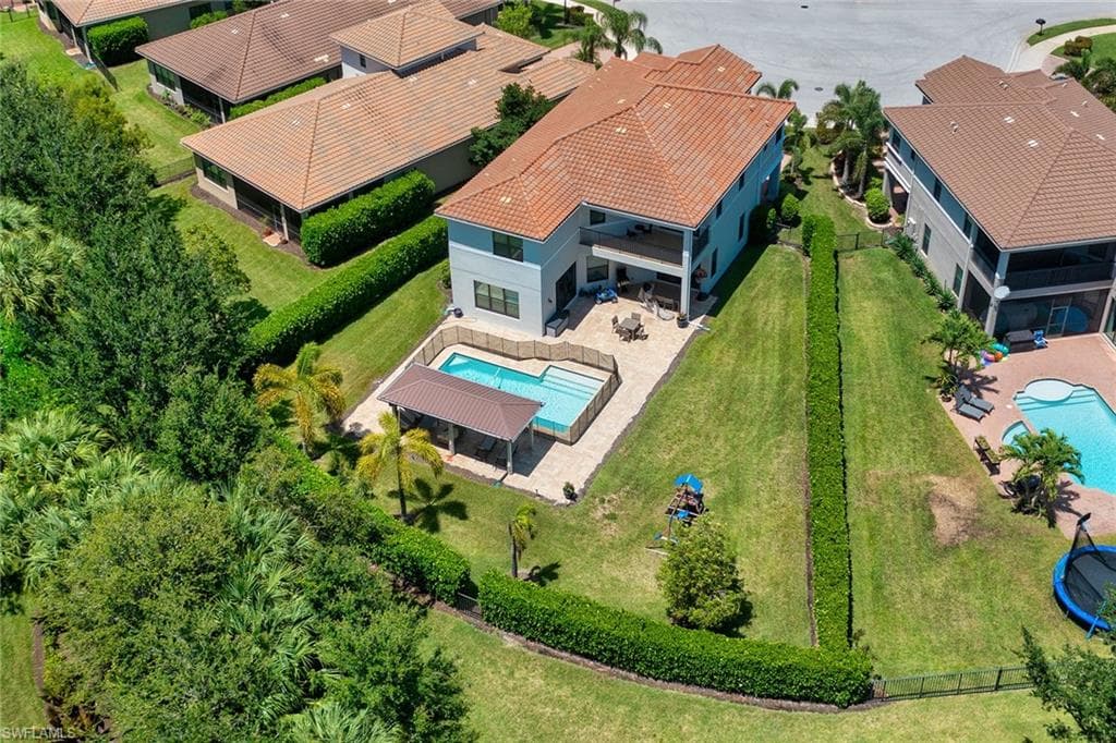 3279 Pacific DR NAPLES, FL 34119