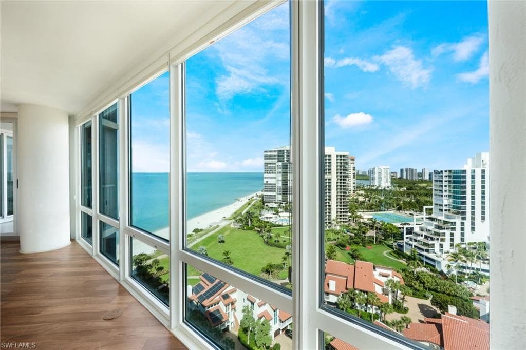 4651 Gulf Shore BLVD N 1707 NAPLES, FL 34103