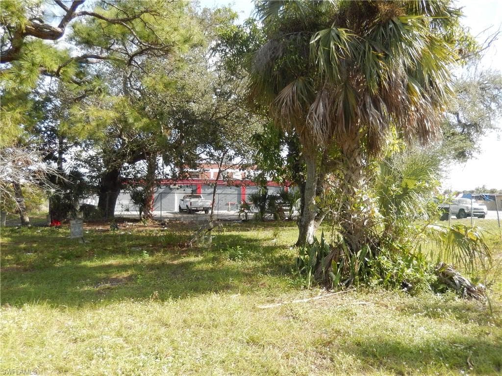 2325 Royal Palm AVE FORT MYERS, FL 33916