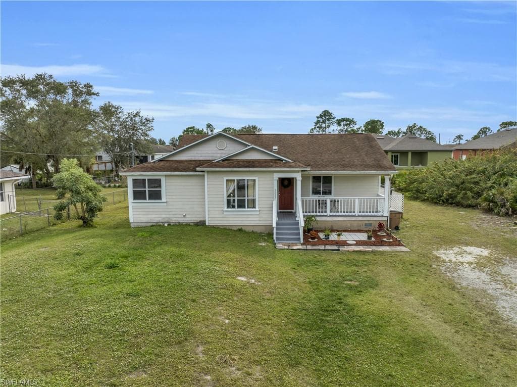 3211 17th ST W LEHIGH ACRES, FL 33971