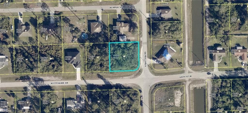 3704 Kittyhawk DR FORT MYERS, FL 33905