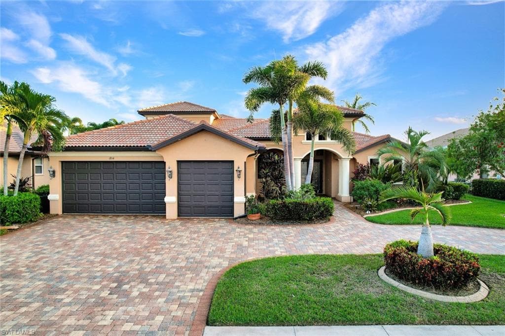 1814 Harbour CIR CAPE CORAL, FL 33914
