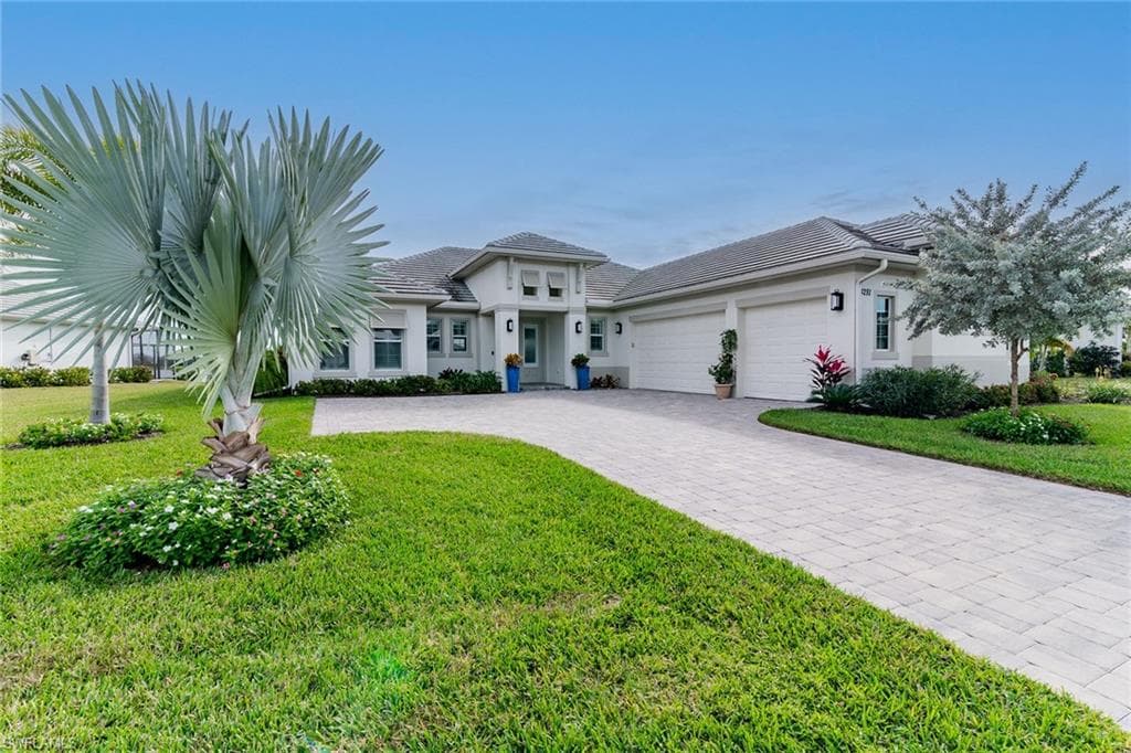 14281 Laguna Springs LN NAPLES, FL 34114