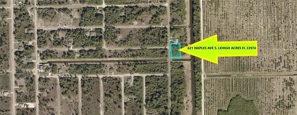621 Naples AVE S LEHIGH ACRES, FL 33974