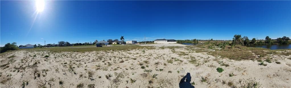 2209 NE 10th PL CAPE CORAL, FL 33909