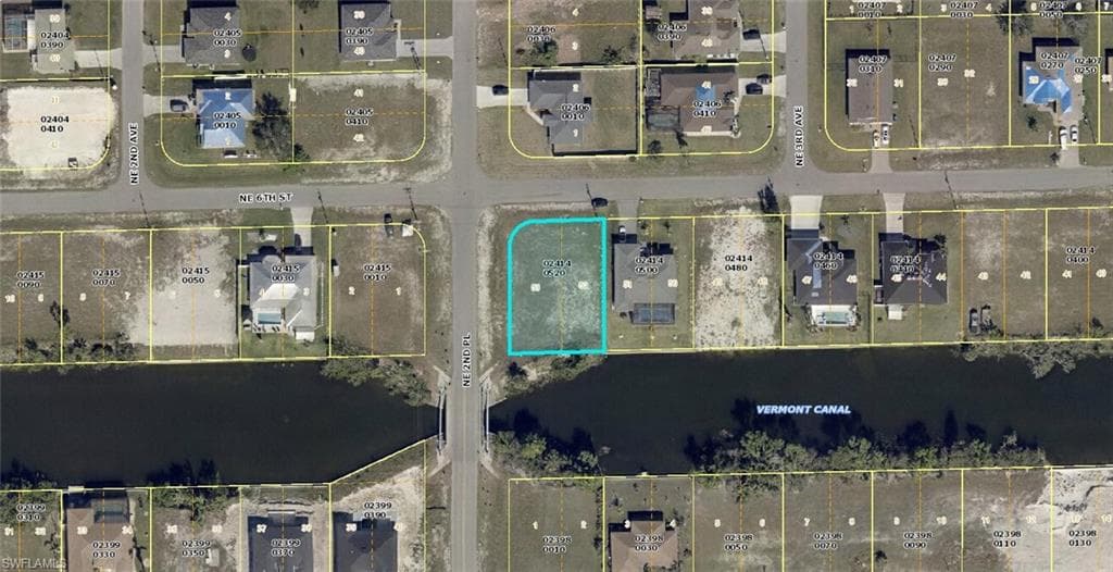 220 NE 6th ST CAPE CORAL, FL 33909