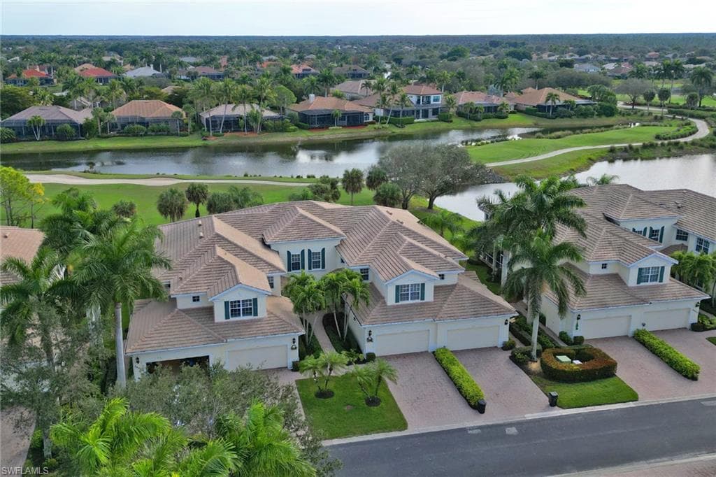 28674 San Lucas LN 101 BONITA SPRINGS, FL 34135