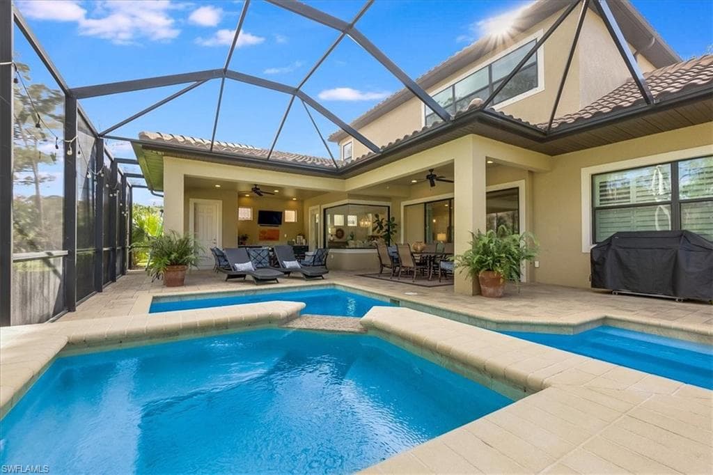 1519 Mockingbird DR NAPLES, FL 34120