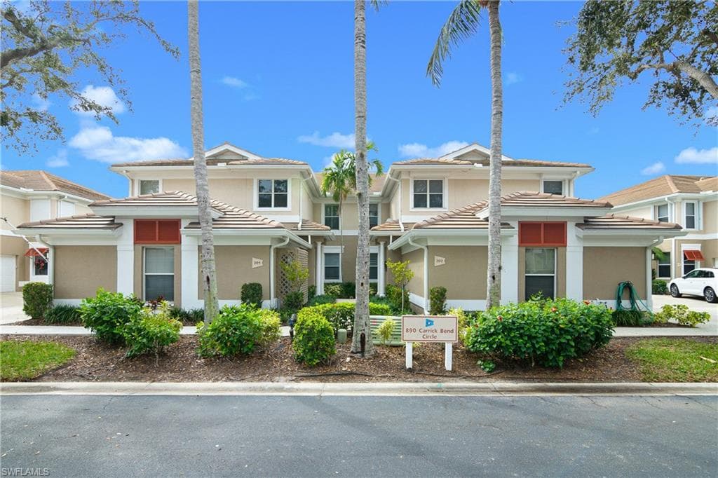 890 Carrick Bend CIR 202 NAPLES, FL 34110