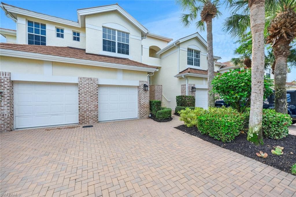 25061 Cypress Hollow CT 201 BONITA SPRINGS, FL 34134