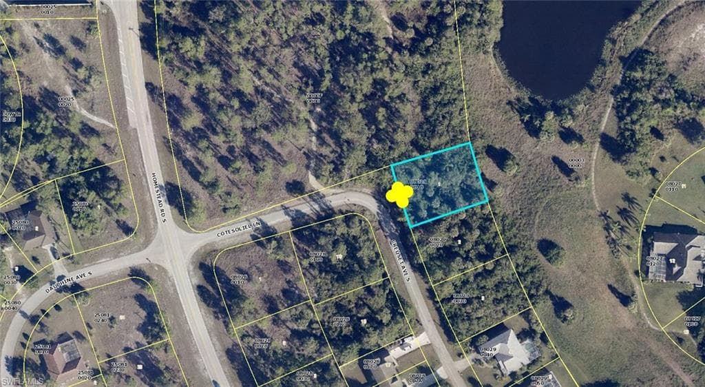 617 Creuset AVE S LEHIGH ACRES, FL 33974