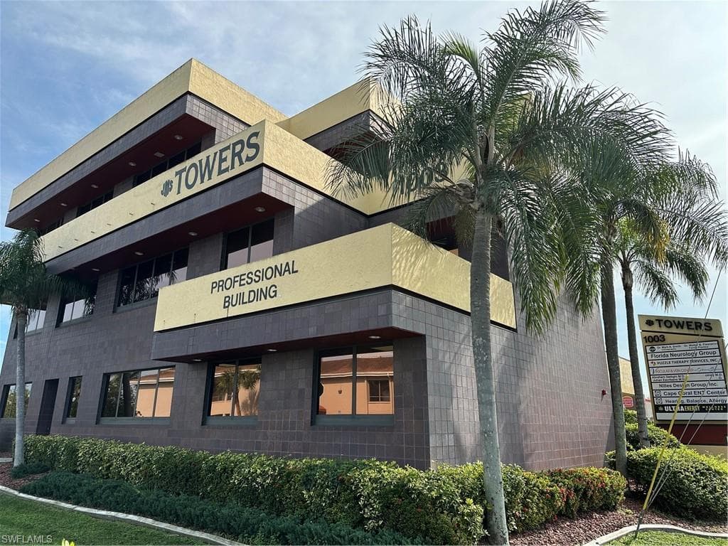 1003 Del Prado BLVD S 105 CAPE CORAL, FL 33990