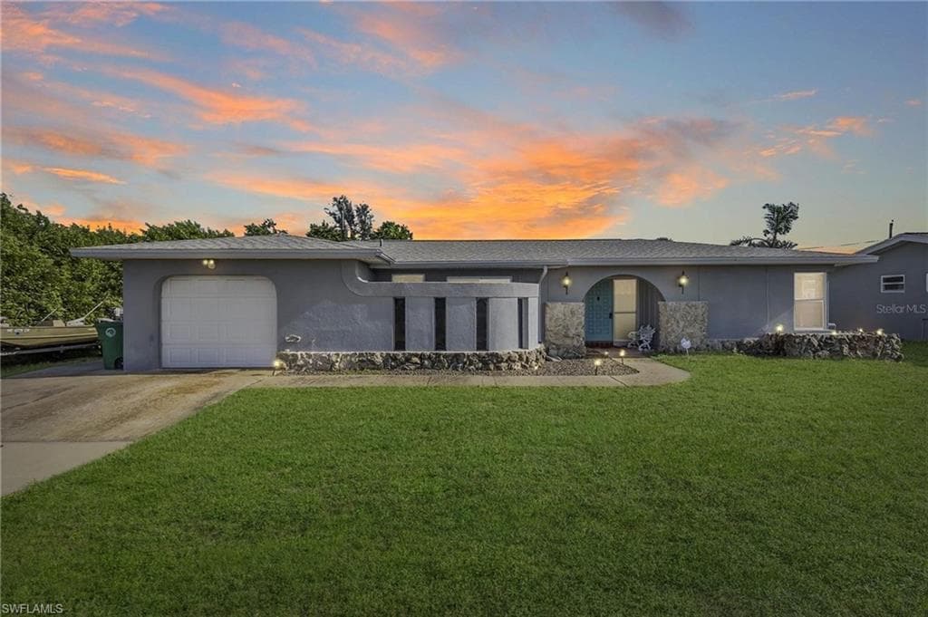 19436 Edgewater DR PORT CHARLOTTE, FL 33948