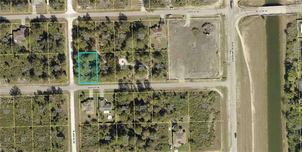 2512 48TH ST W LEHIGH ACRES, FL 33971