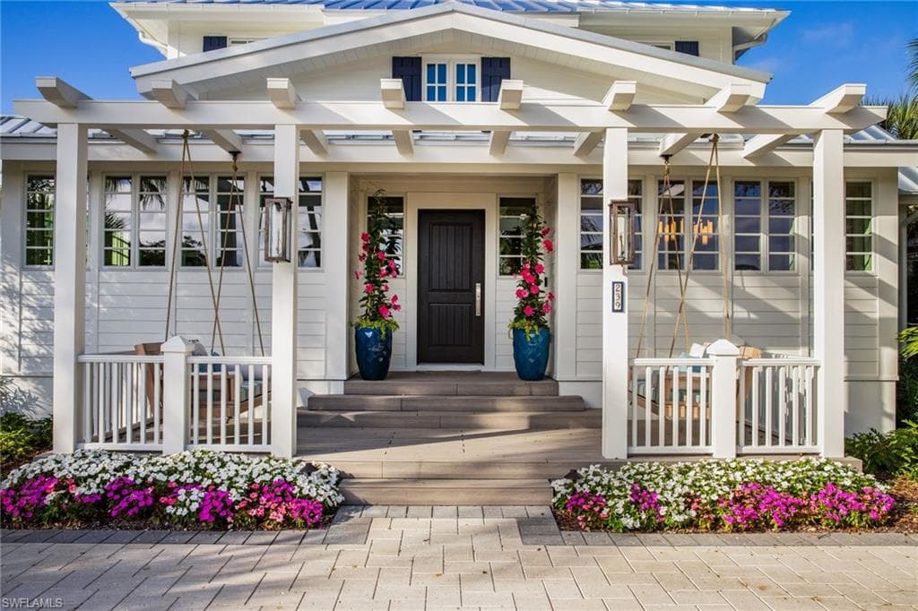 239 Broad AVE S NAPLES, FL 34102