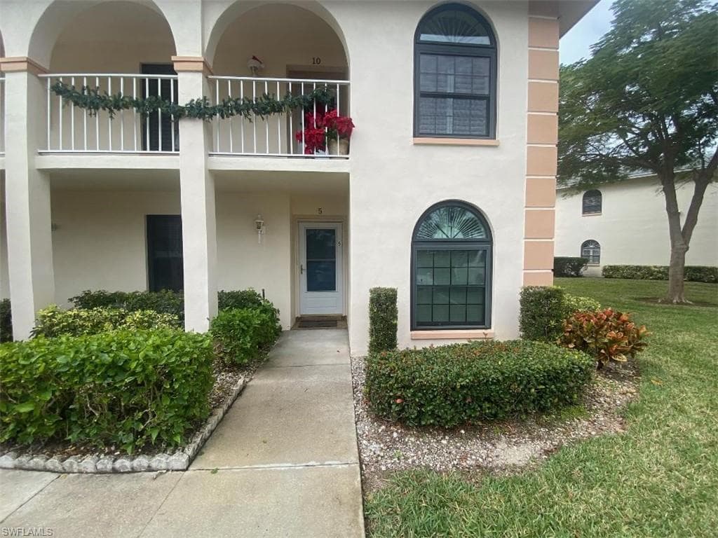 705 Augusta BLVD 705-5 NAPLES, FL 34113