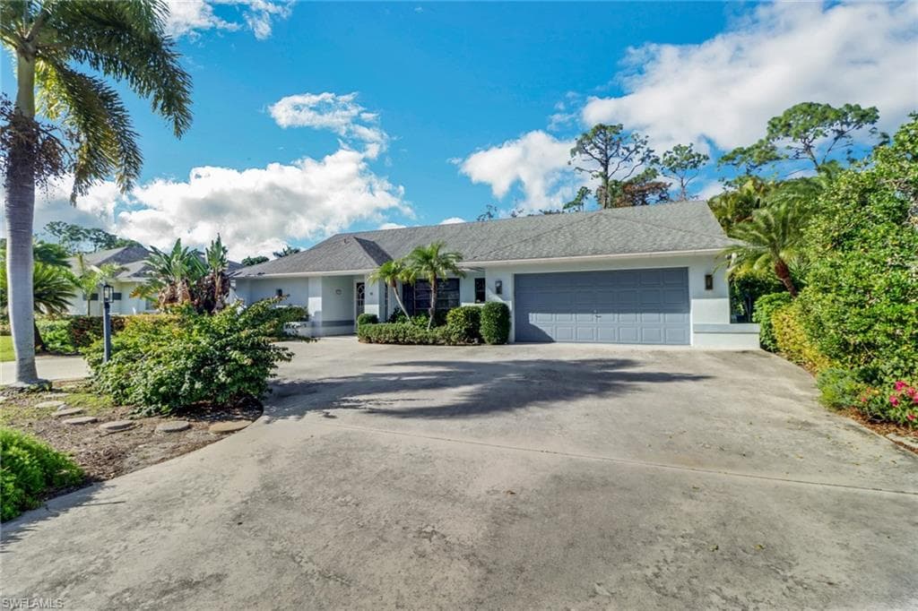 4961 Berkeley DR NAPLES, FL 34112