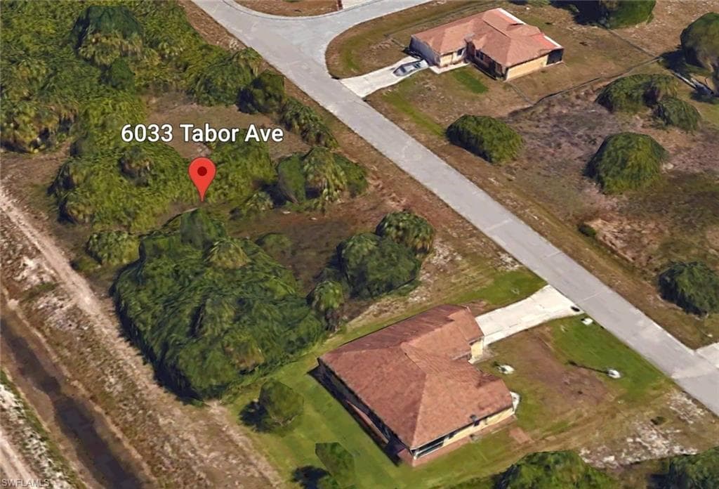 6033 Tabor AVE FORT MYERS, FL 33905