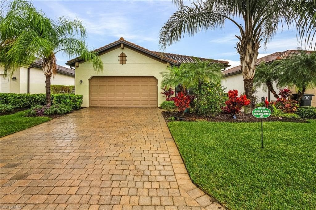 11621 Golden Oak TER FORT MYERS, FL 33913