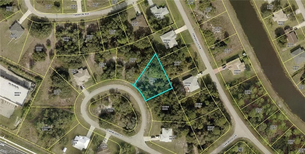 115 Teakwood CT LEHIGH ACRES, FL 33974