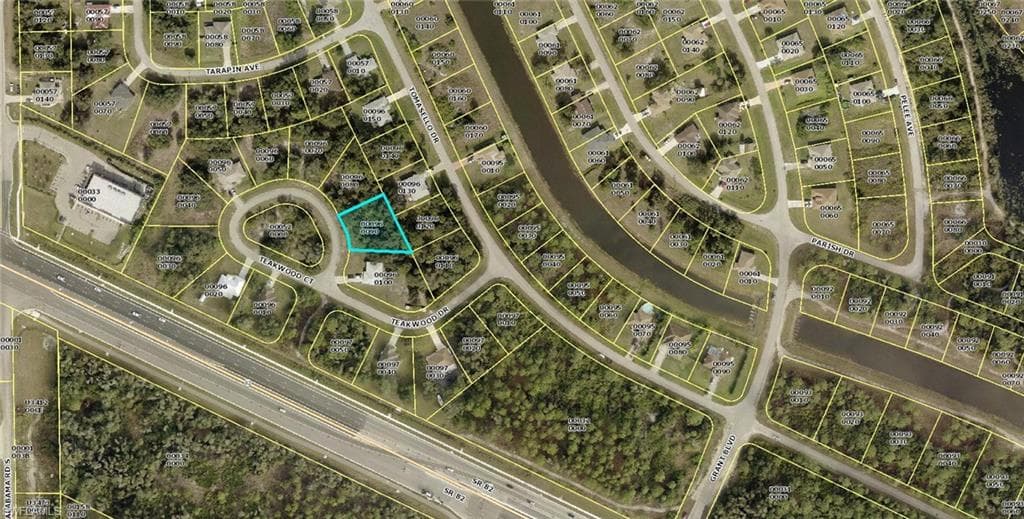 117 Teakwood CT LEHIGH ACRES, FL 33974